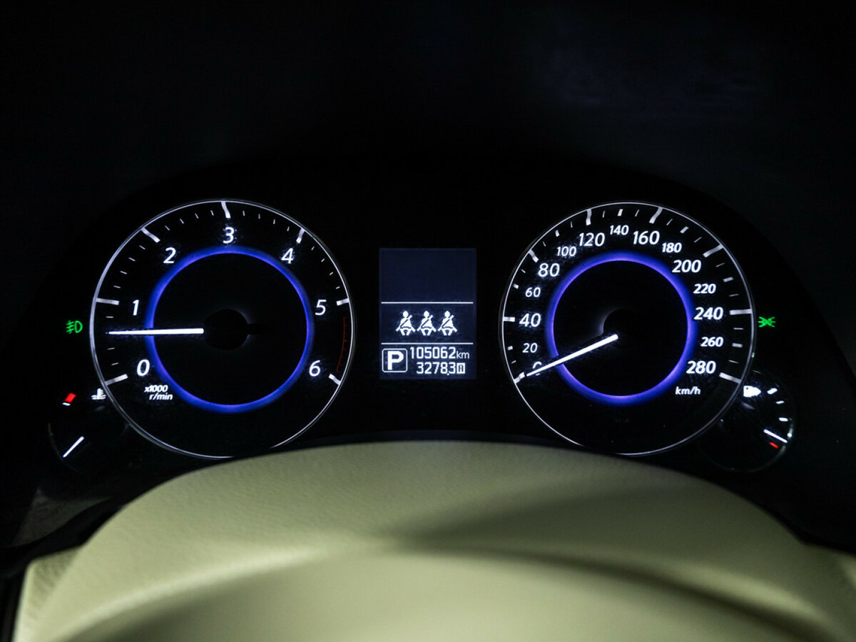 Infiniti QX70 с пробегом — 2016 год. Фото: #11