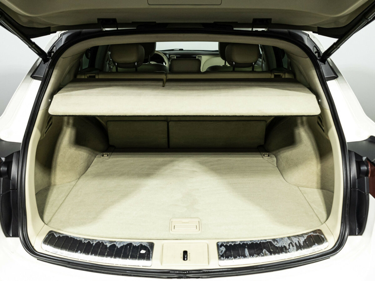 Infiniti QX70 с пробегом — 2016 год. Фото: #22