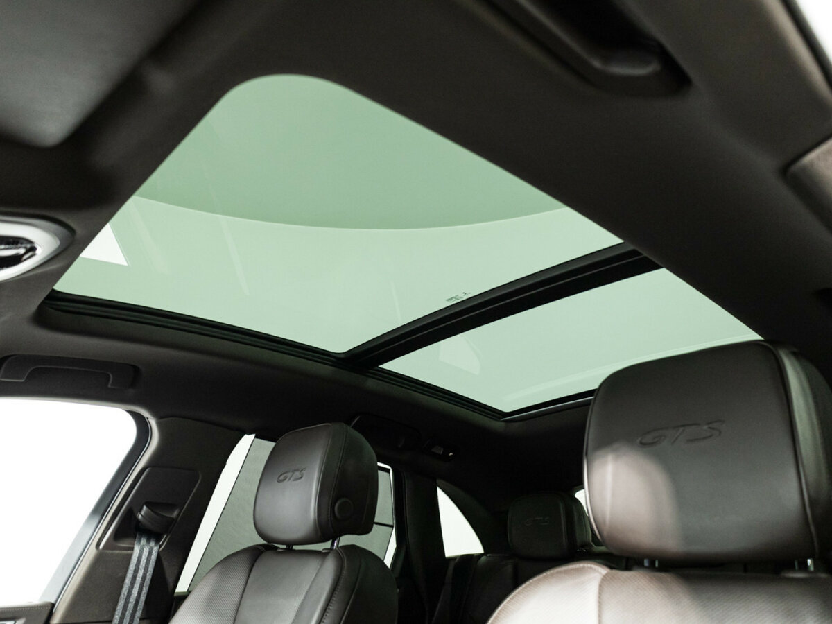 Porsche Macan с пробегом — 2021 год. Фото: #12