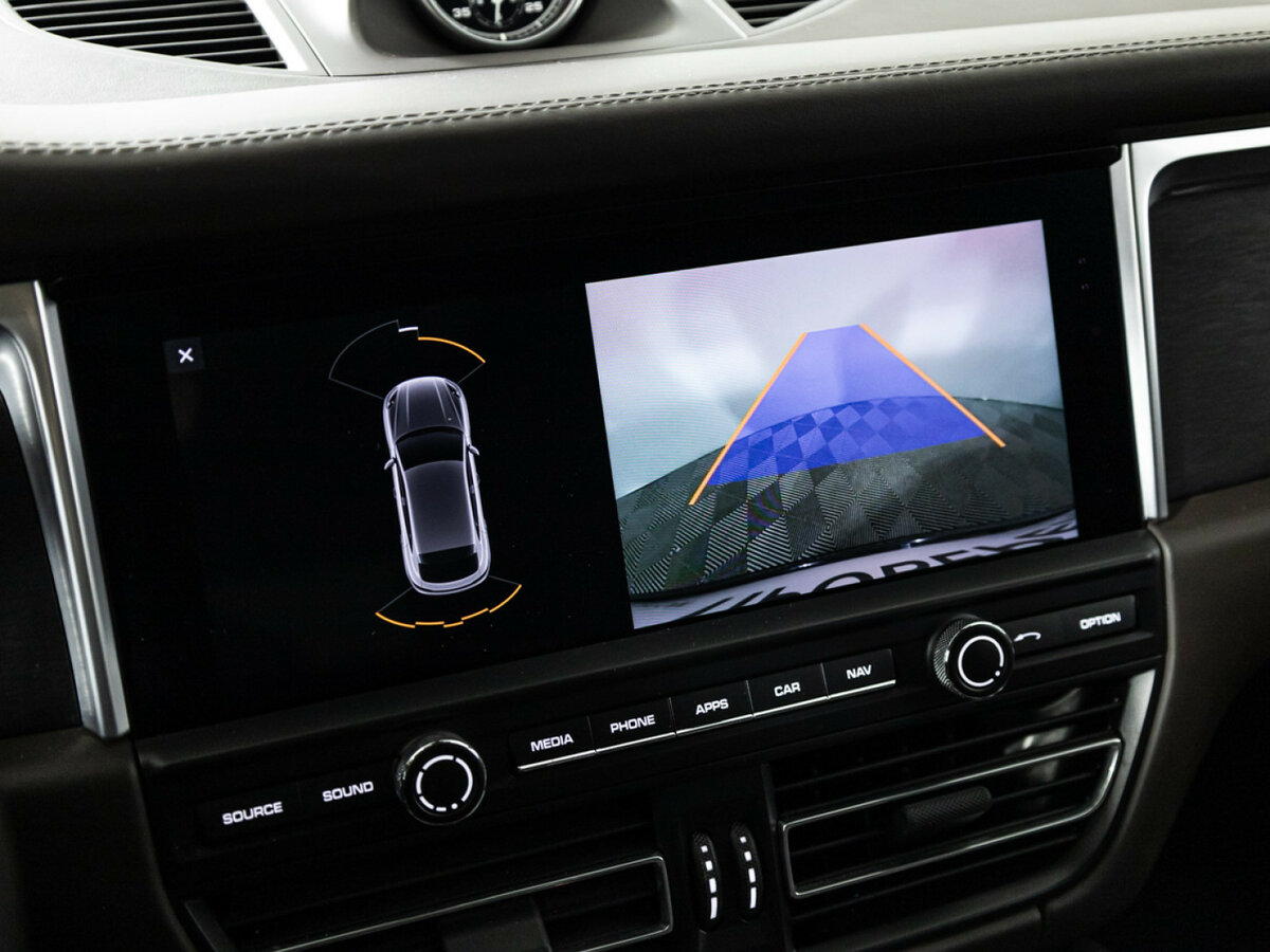 Porsche Macan с пробегом — 2021 год. Фото: #16