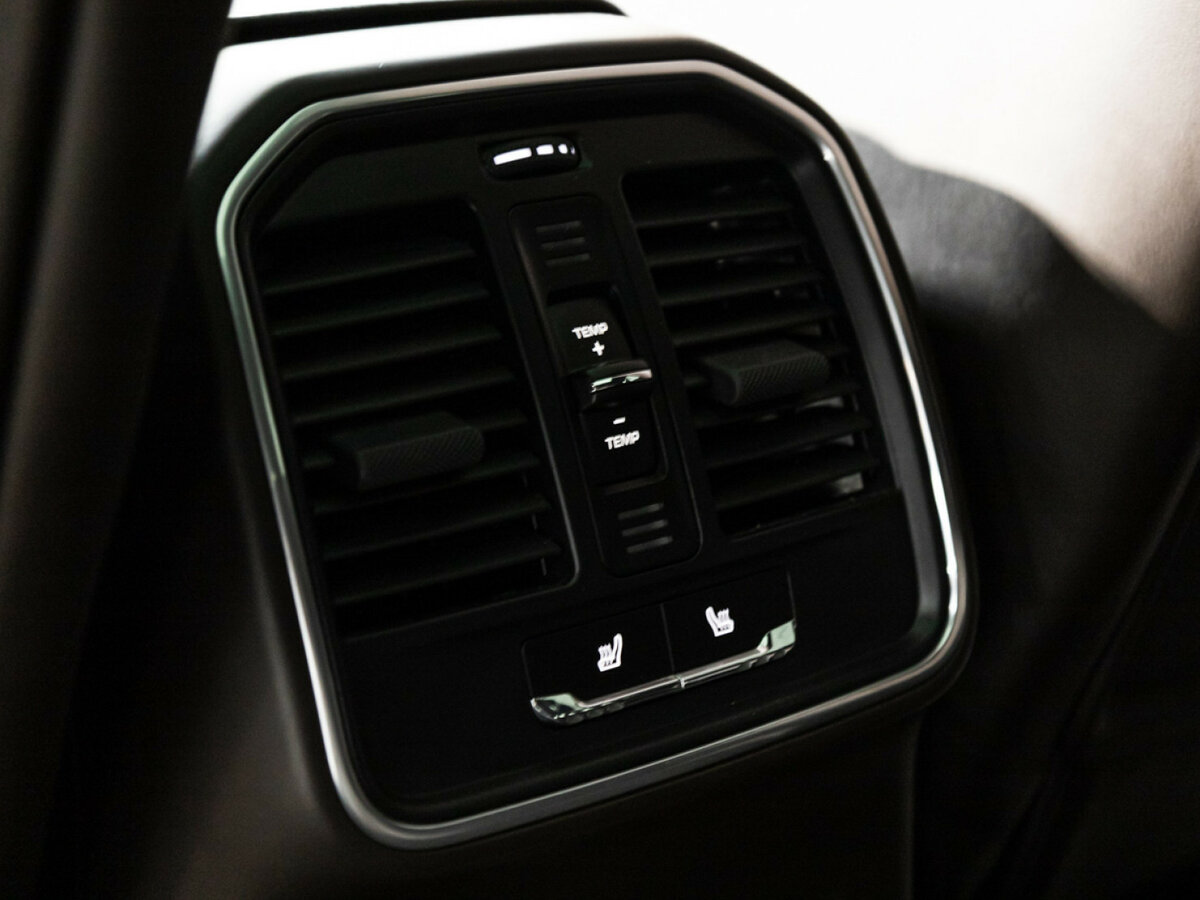 Porsche Macan с пробегом — 2021 год. Фото: #22