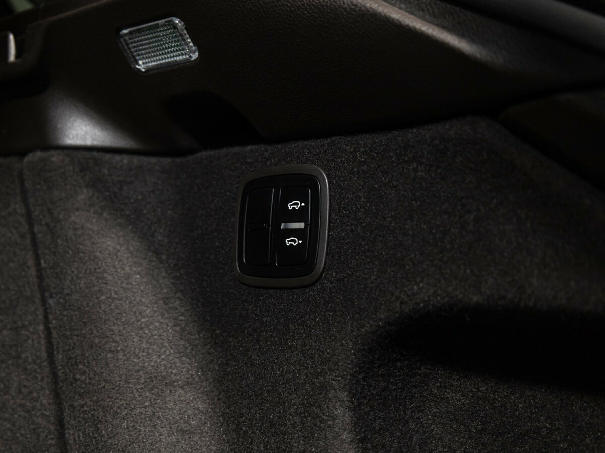 Porsche Macan с пробегом — 2021 год. Фото: #25