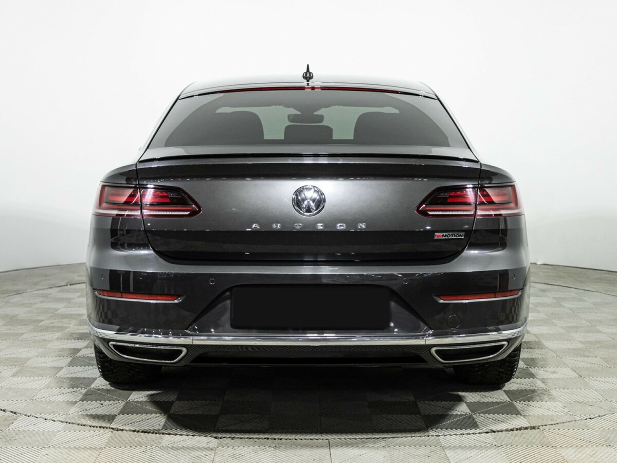 Volkswagen Arteon с пробегом — 2018 год. Фото: #5