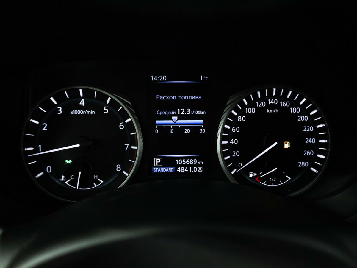 Infiniti Q50 с пробегом — 2017 год. Фото: #11