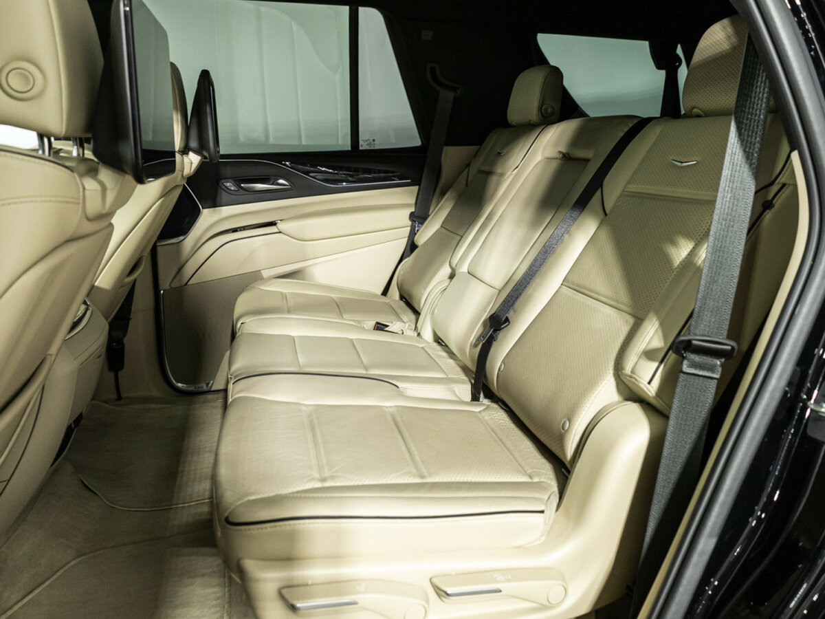 Cadillac Escalade с пробегом — 2021 год. Фото: #7