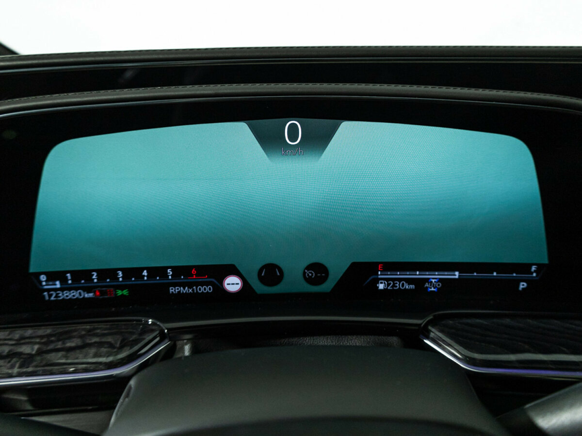 Cadillac Escalade с пробегом — 2021 год. Фото: #9