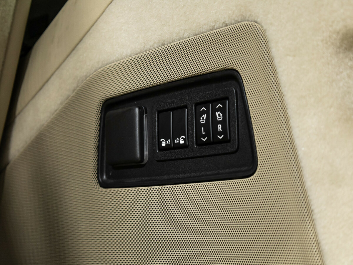 Cadillac Escalade с пробегом — 2021 год. Фото: #12