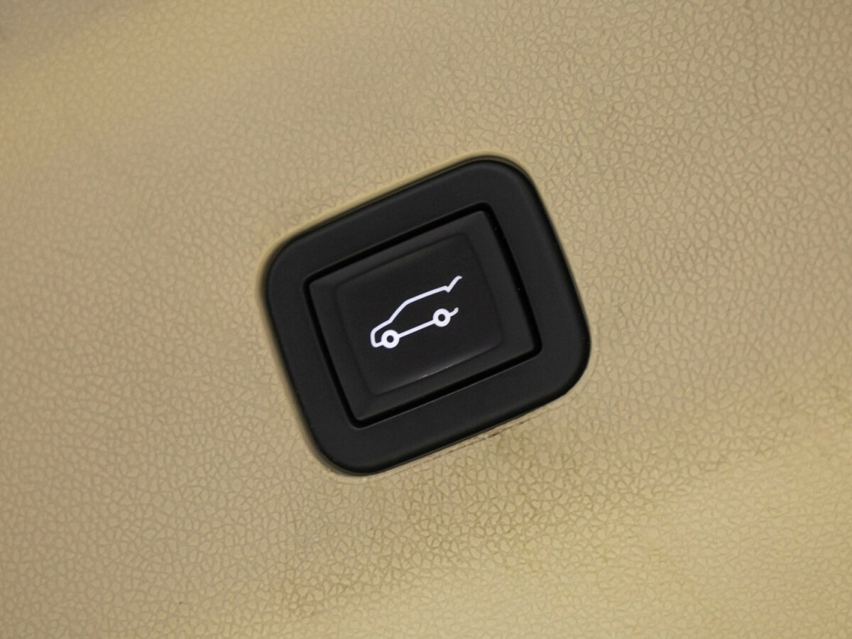 Cadillac Escalade с пробегом — 2021 год. Фото: #13