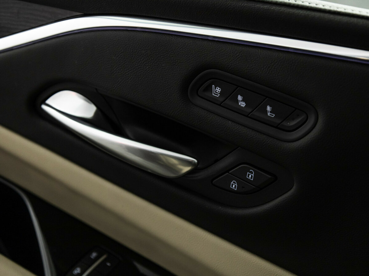 Cadillac Escalade с пробегом — 2021 год. Фото: #18