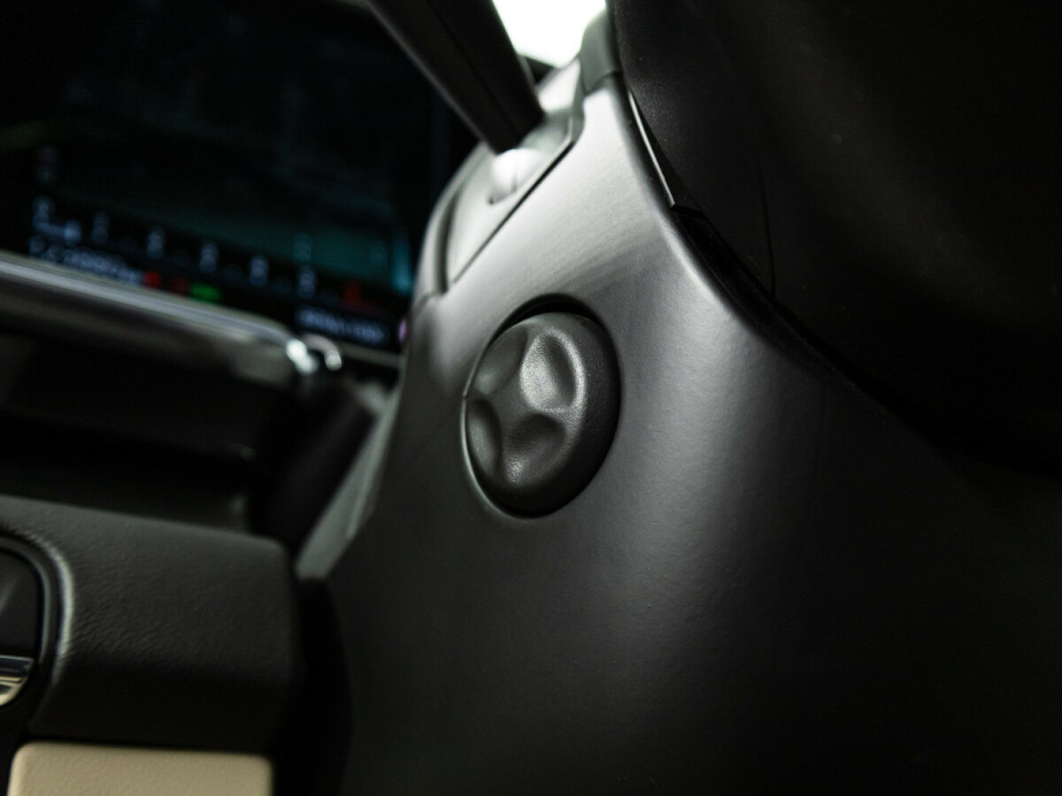 Cadillac Escalade с пробегом — 2021 год. Фото: #21