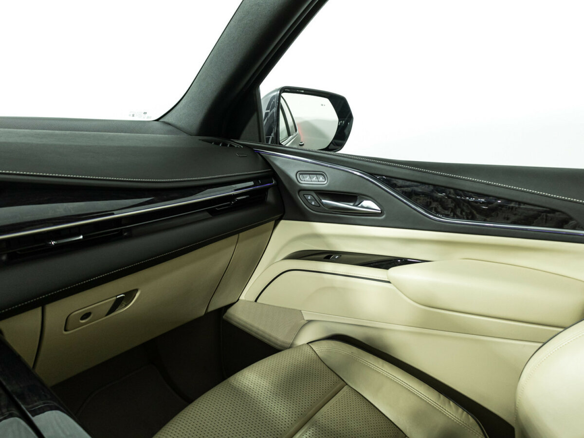 Cadillac Escalade с пробегом — 2021 год. Фото: #24