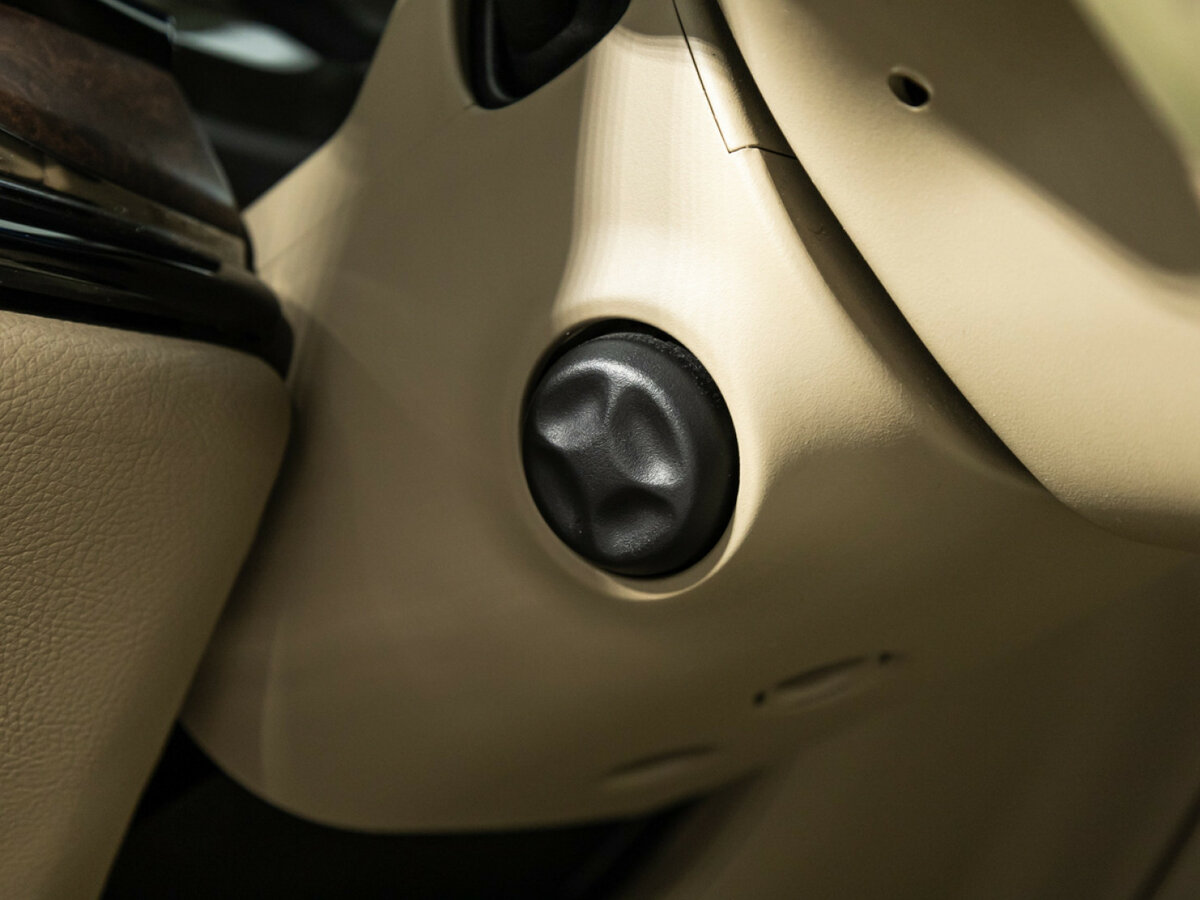 Cadillac ELR с пробегом — 2014 год. Фото: #16