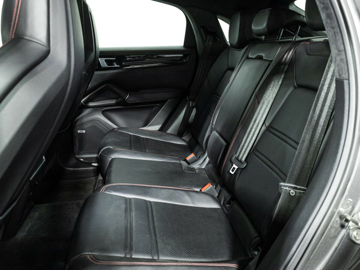 Porsche Cayenne с пробегом — 2021 год. Фото: #7
