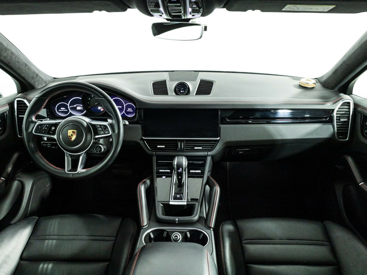 Porsche Cayenne с пробегом — 2021 год. Фото: #10