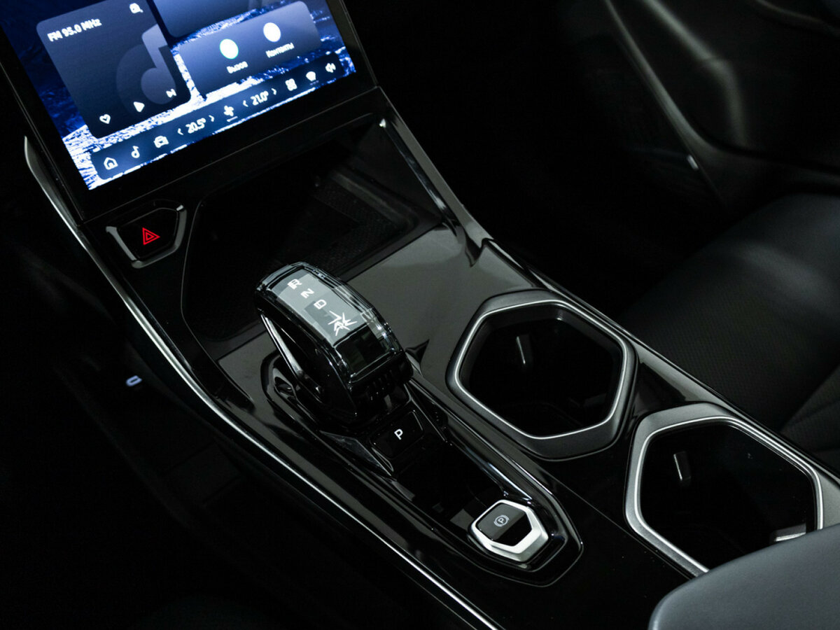 Geely Atlas с пробегом — 2024 год. Фото: #16