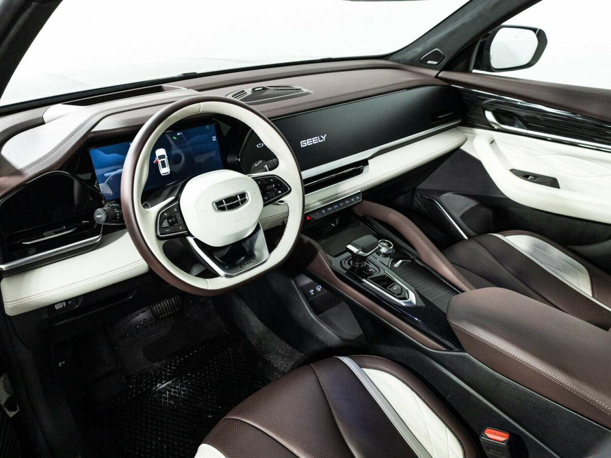 Geely Monjaro с пробегом — 2023 год. Фото: #8