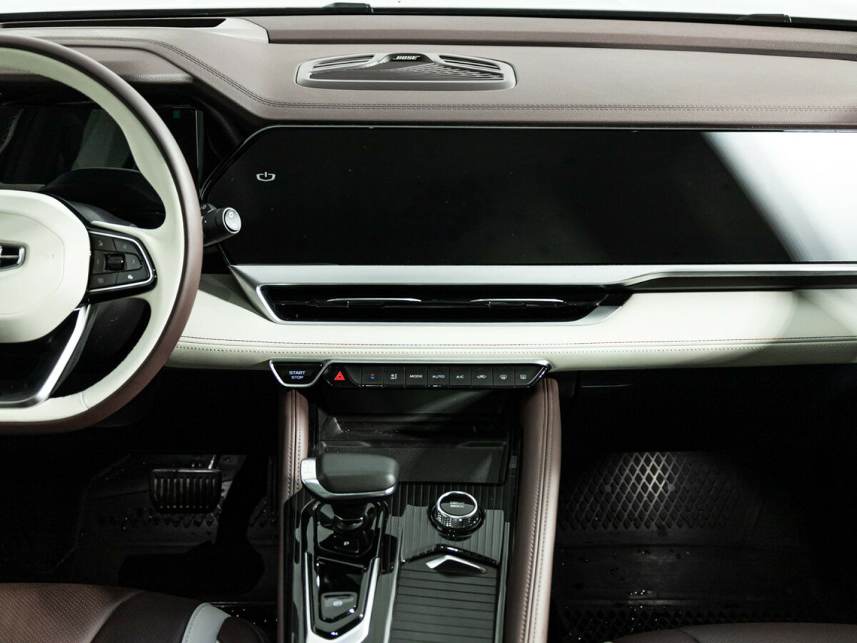 Geely Monjaro с пробегом — 2023 год. Фото: #11