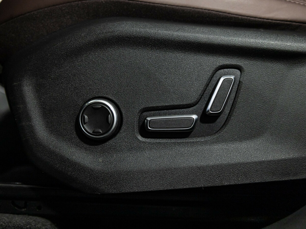 Geely Monjaro с пробегом — 2023 год. Фото: #13