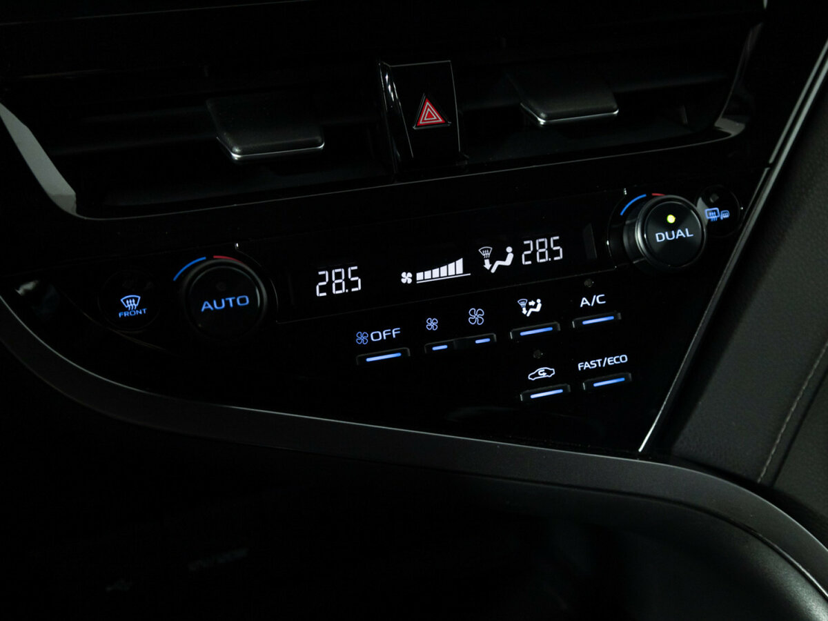 Toyota Camry с пробегом — 2021 год. Фото: #14