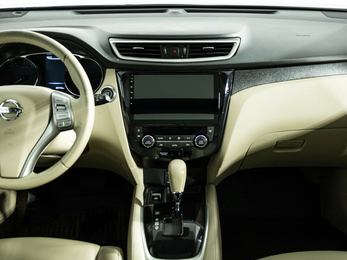 Nissan X-Trail с пробегом — 2015 год. Фото: #11