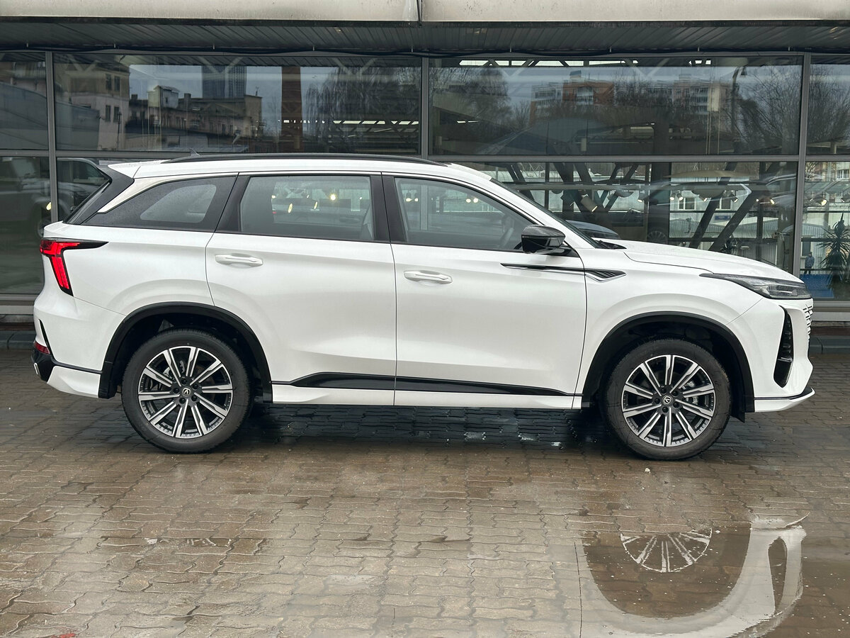 Changan CS75 Plus с пробегом — 2024 год. Фото: #4