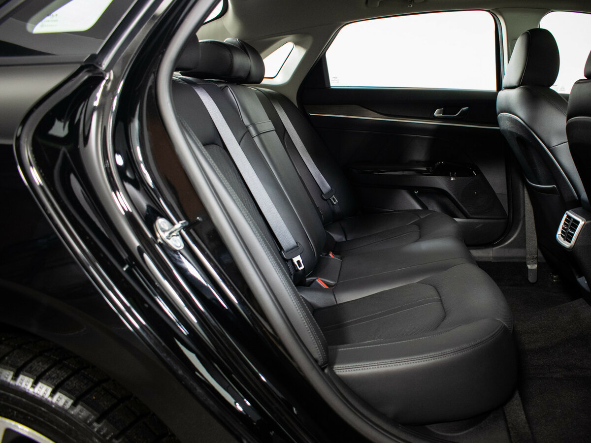 Kia K5 с пробегом — 2024 год. Фото: #6