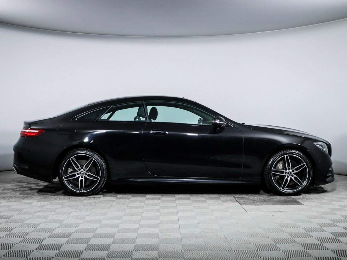 Mercedes-Benz E-Класс с пробегом — 2018 год. Фото: #3