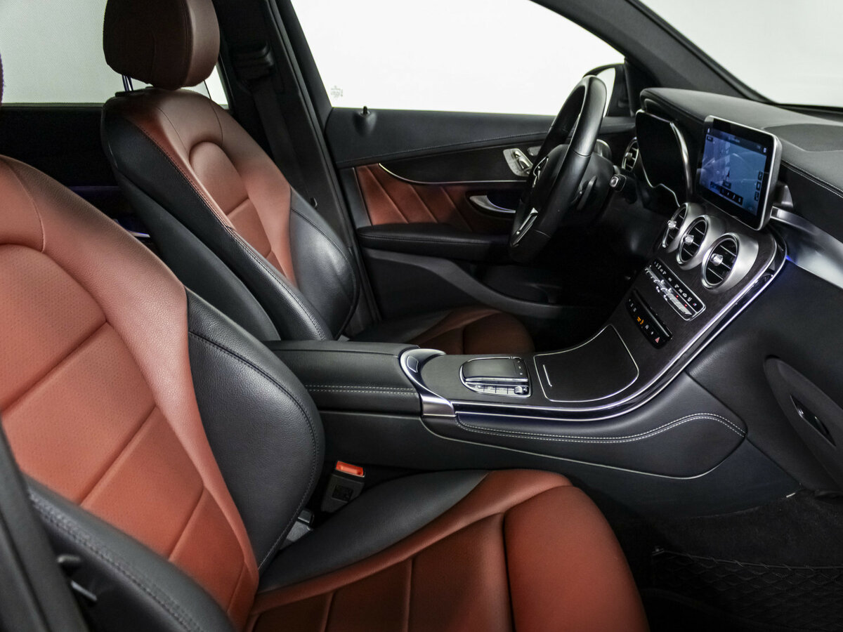 Mercedes-Benz GLC Coupe с пробегом — 2019 год. Фото: #7