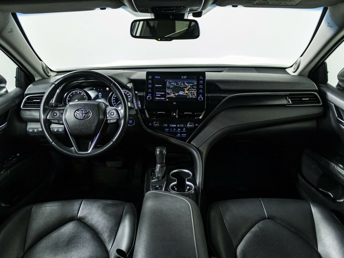 Toyota Camry с пробегом — 2021 год. Фото: #11