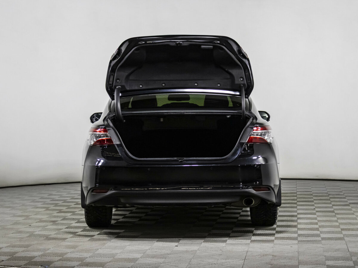 Toyota Camry с пробегом — 2021 год. Фото: #15