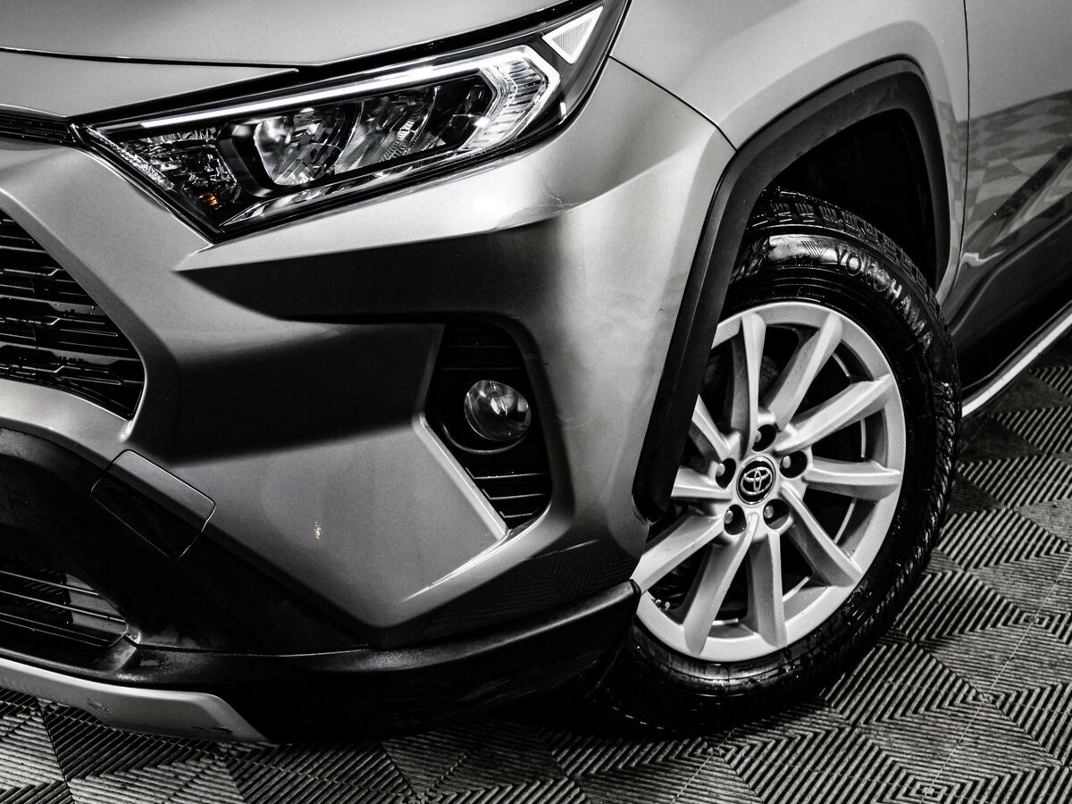 Toyota RAV4 с пробегом — 2021 год. Фото: #2