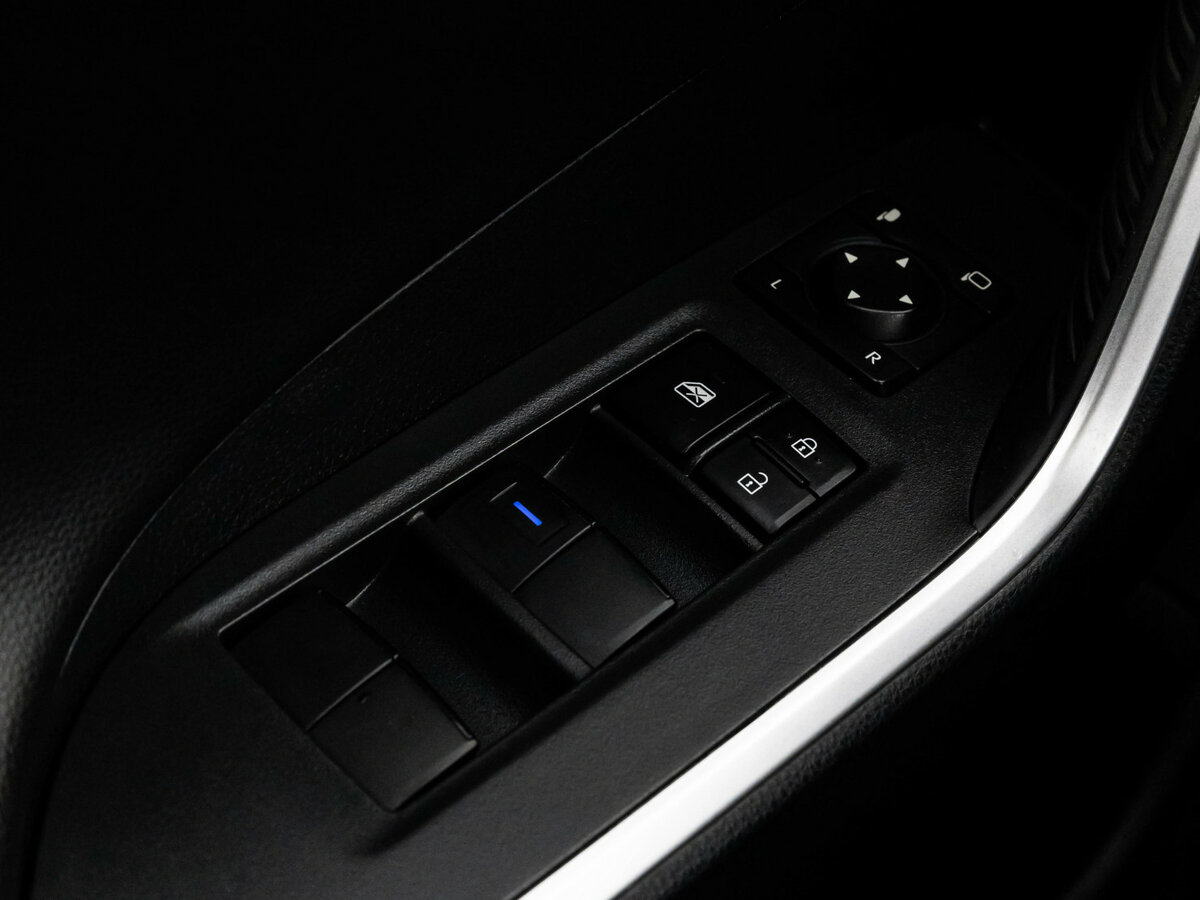 Toyota RAV4 с пробегом — 2021 год. Фото: #15