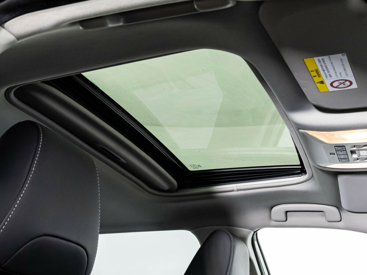 Toyota RAV4 с пробегом — 2021 год. Фото: #21