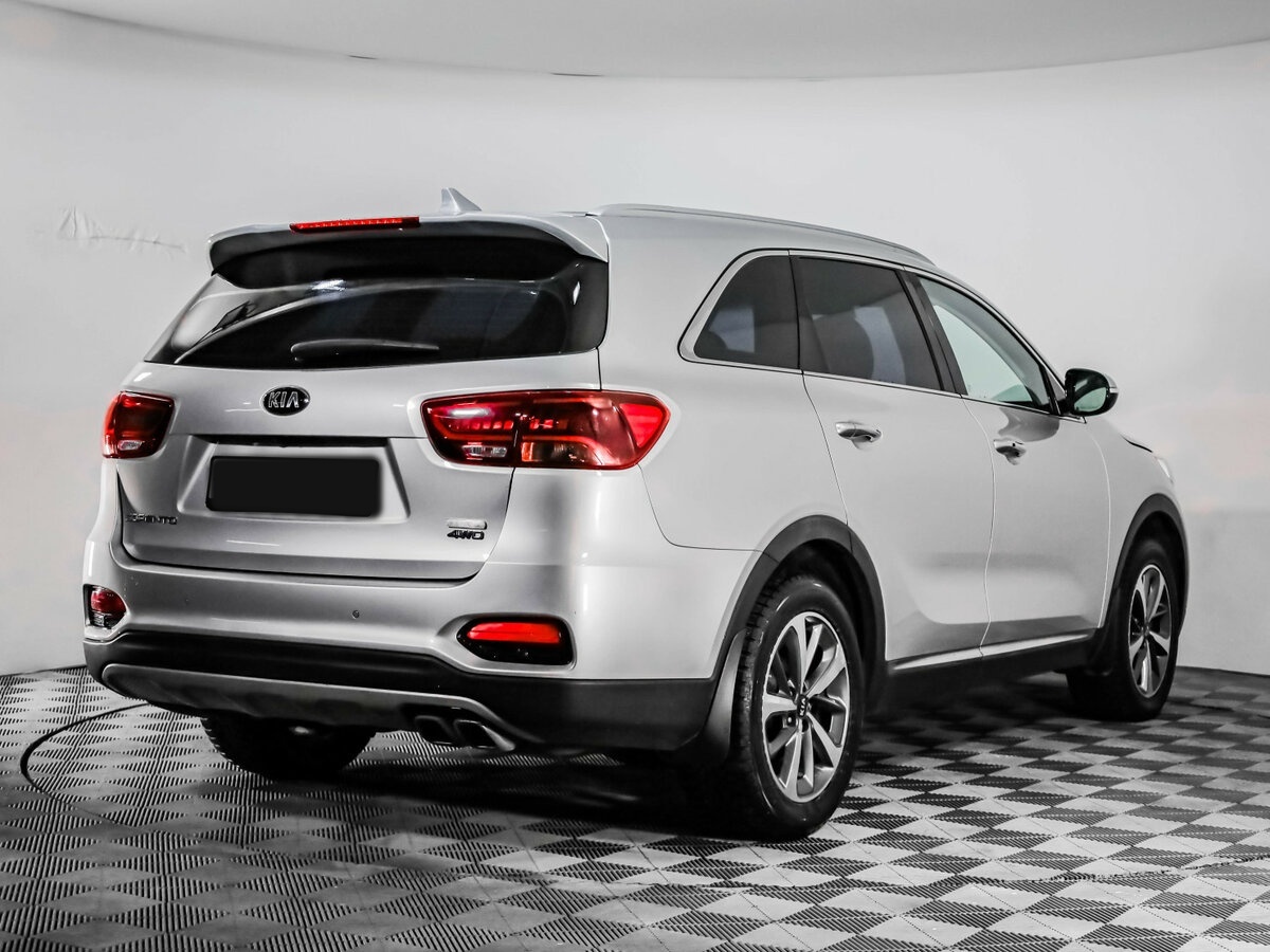 Kia Sorento с пробегом — 2018 год. Фото: #4