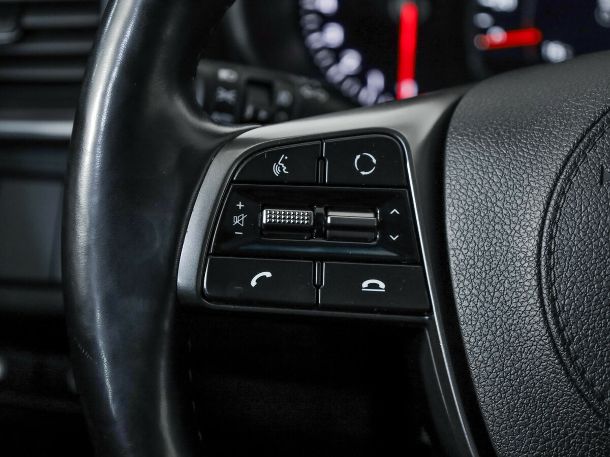 Kia Sorento с пробегом — 2020 год. Фото: #12