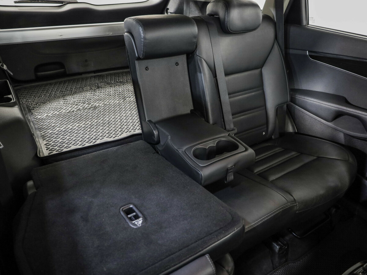 Kia Sorento с пробегом — 2020 год. Фото: #30