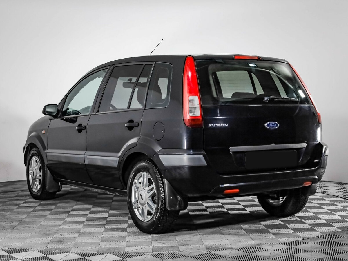 Ford Fusion с пробегом — 2007 год. Фото: #5