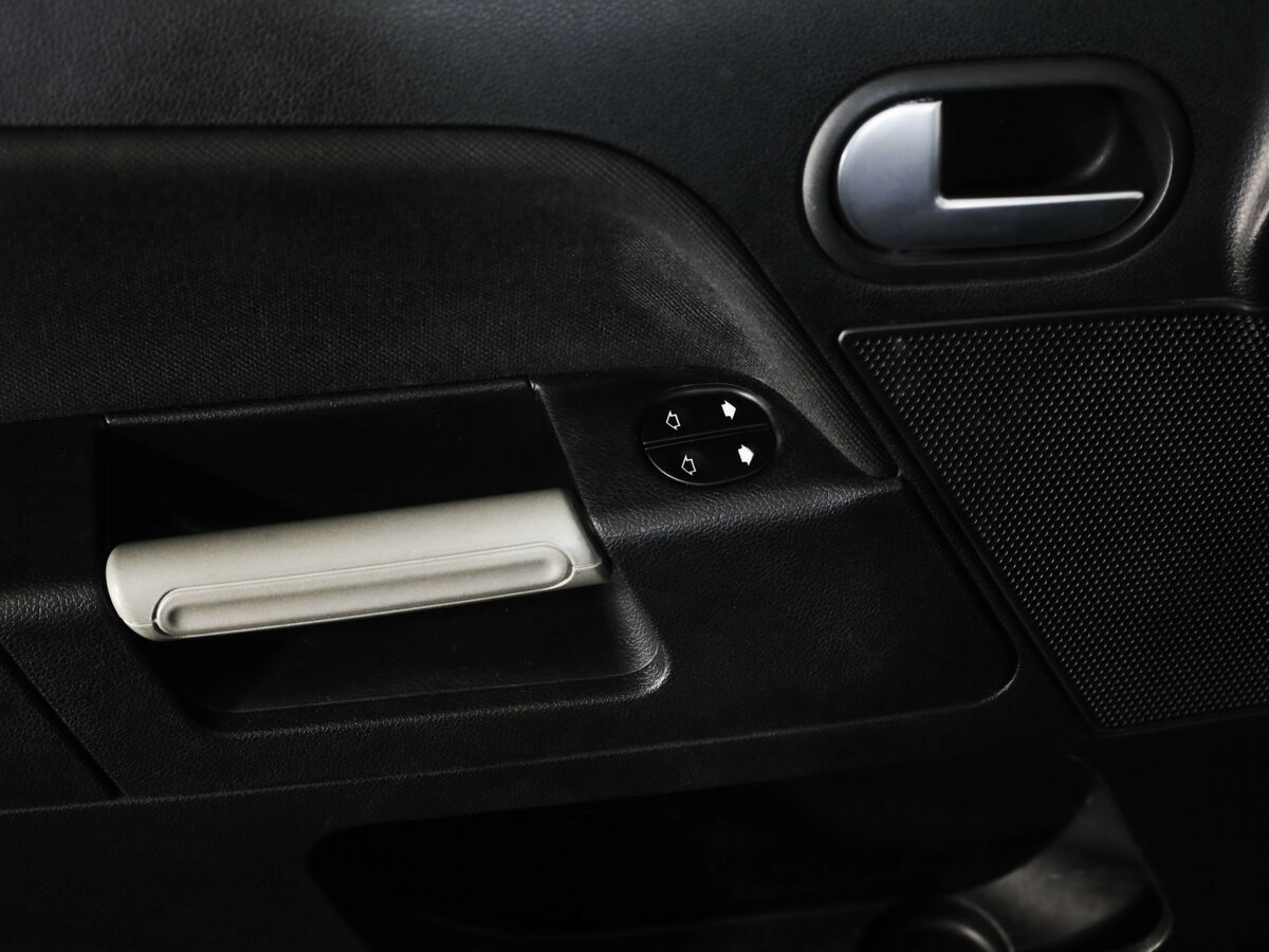 Ford Fusion с пробегом — 2007 год. Фото: #15