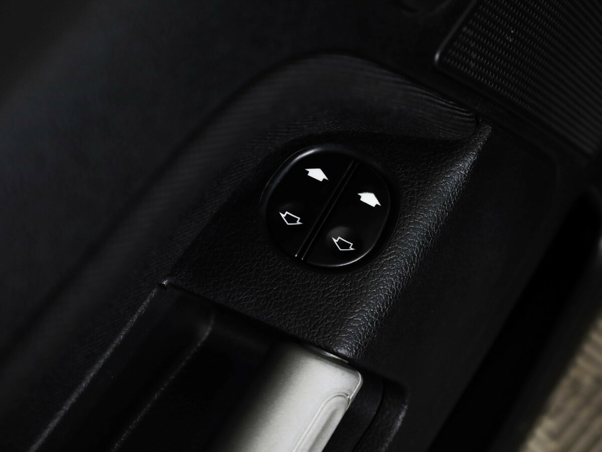 Ford Fusion с пробегом — 2007 год. Фото: #16