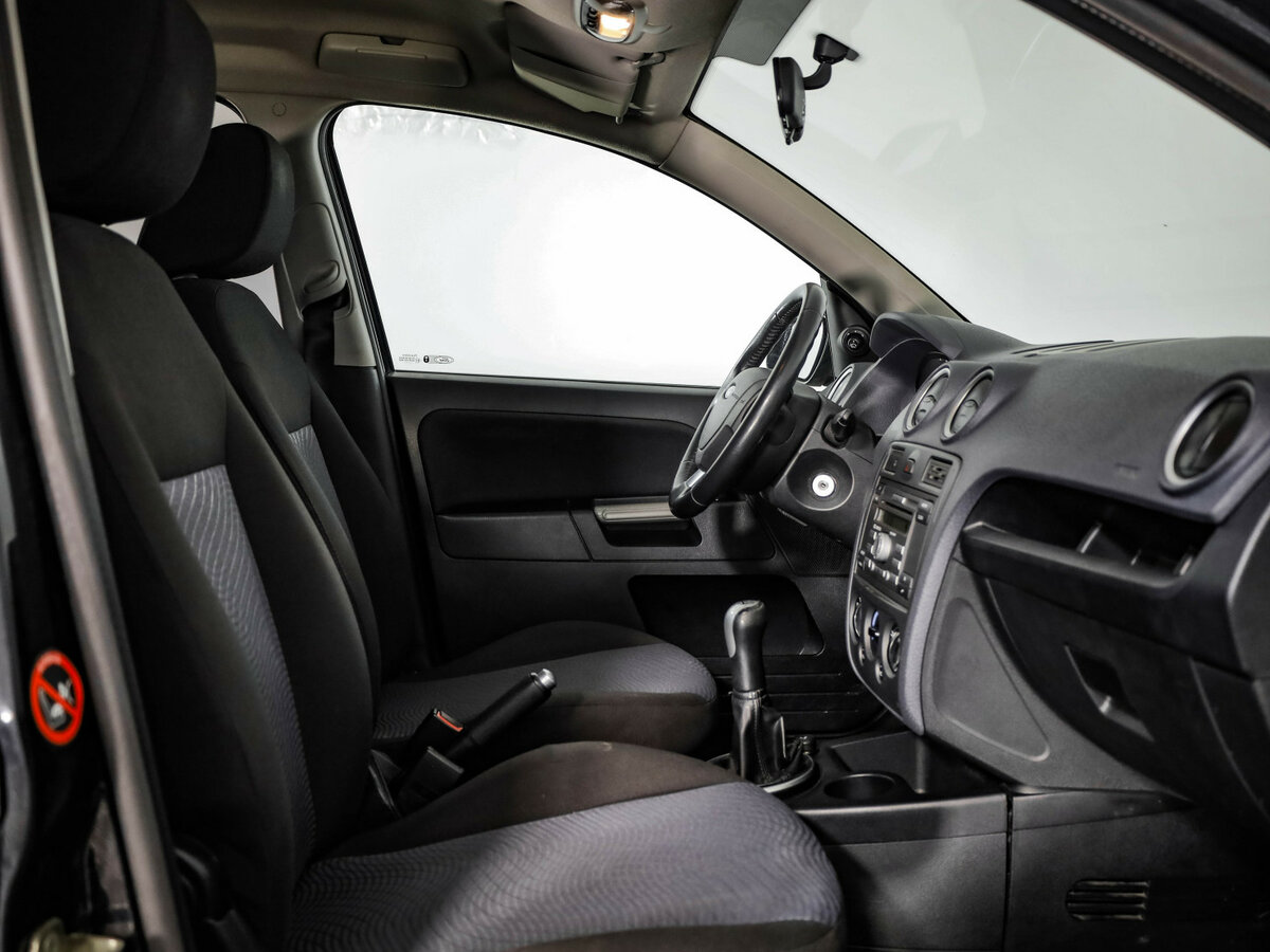 Ford Fusion с пробегом — 2007 год. Фото: #18