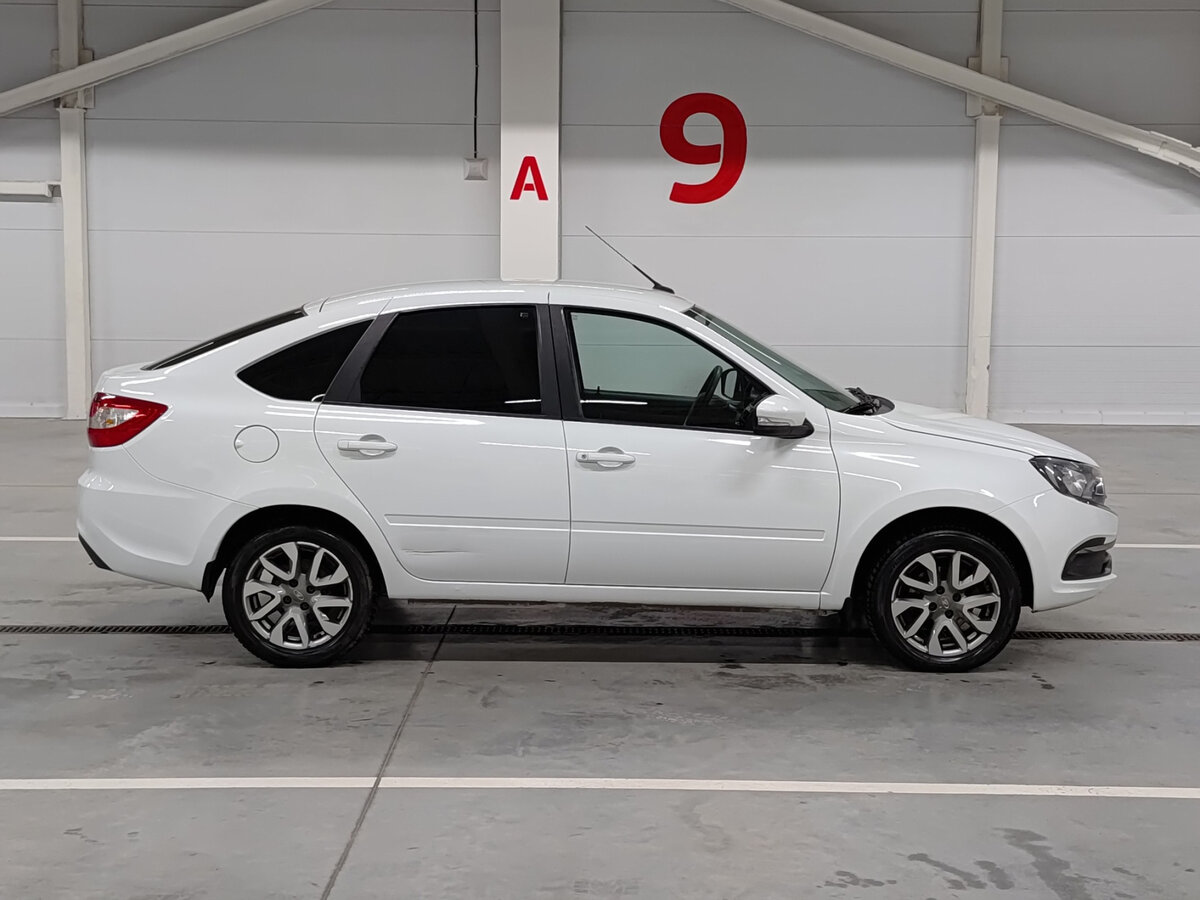 Lada (ВАЗ) Granta с пробегом — 2023 год. Фото: #3