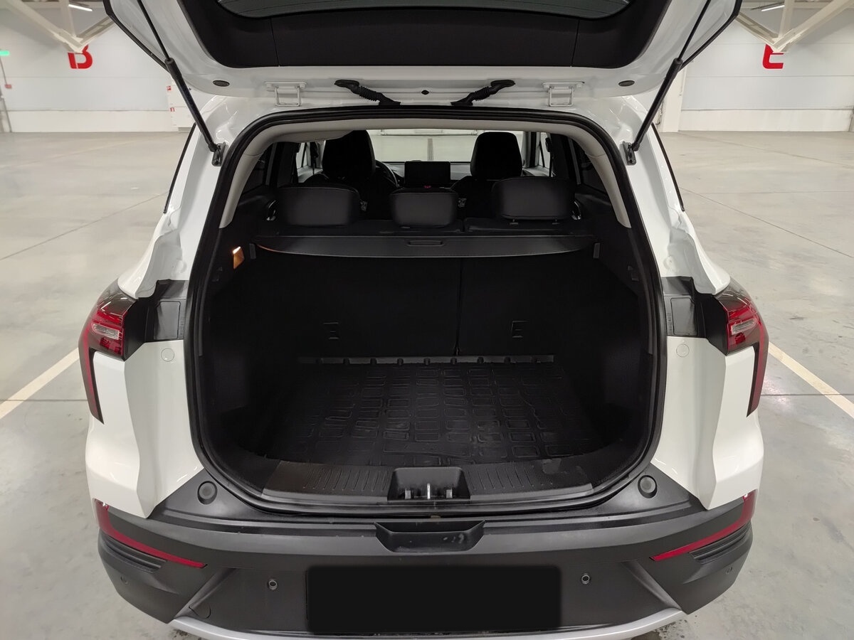 Москвич 3 с пробегом — 2023 год. Фото: #9