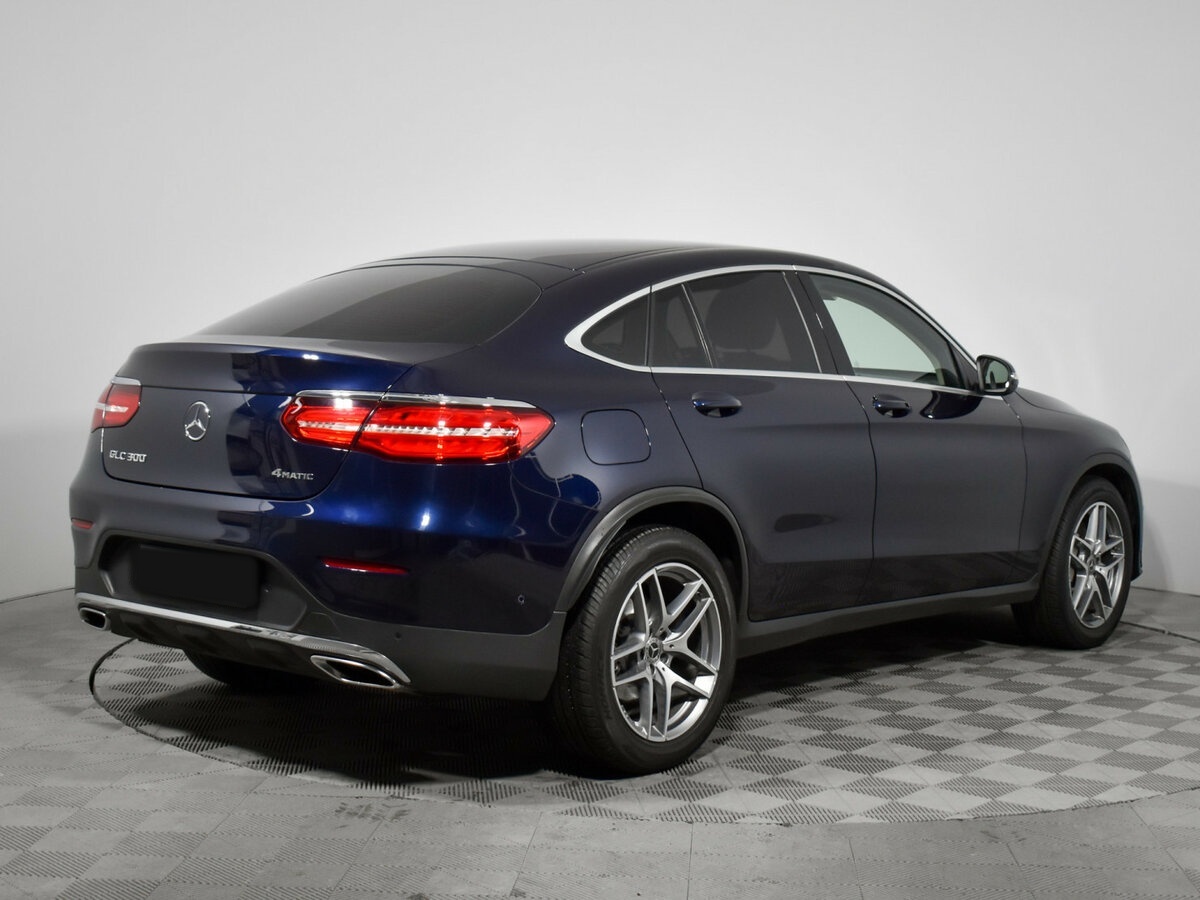 Mercedes-Benz GLC Coupe с пробегом — 2018 год. Фото: #4