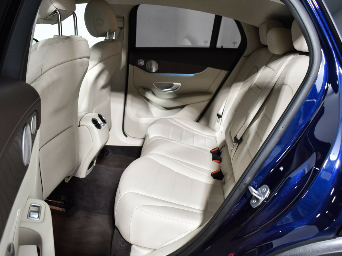 Mercedes-Benz GLC Coupe с пробегом — 2018 год. Фото: #10