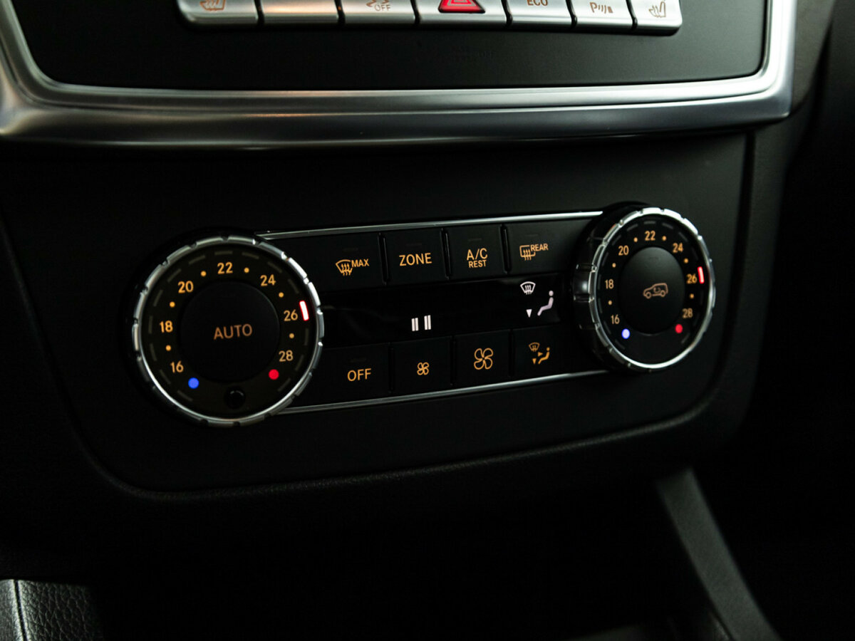 Mercedes-Benz GL-Класс с пробегом — 2013 год. Фото: #13