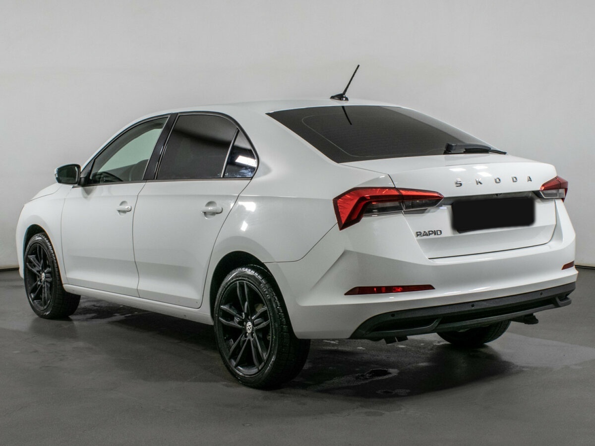 Skoda Rapid с пробегом — 2021 год. Фото: #5