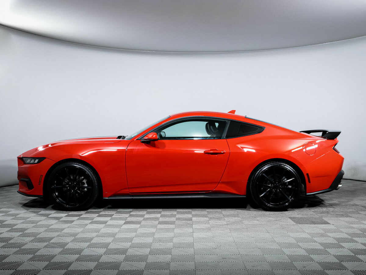 Ford Mustang с пробегом — 2024 год. Фото: #7