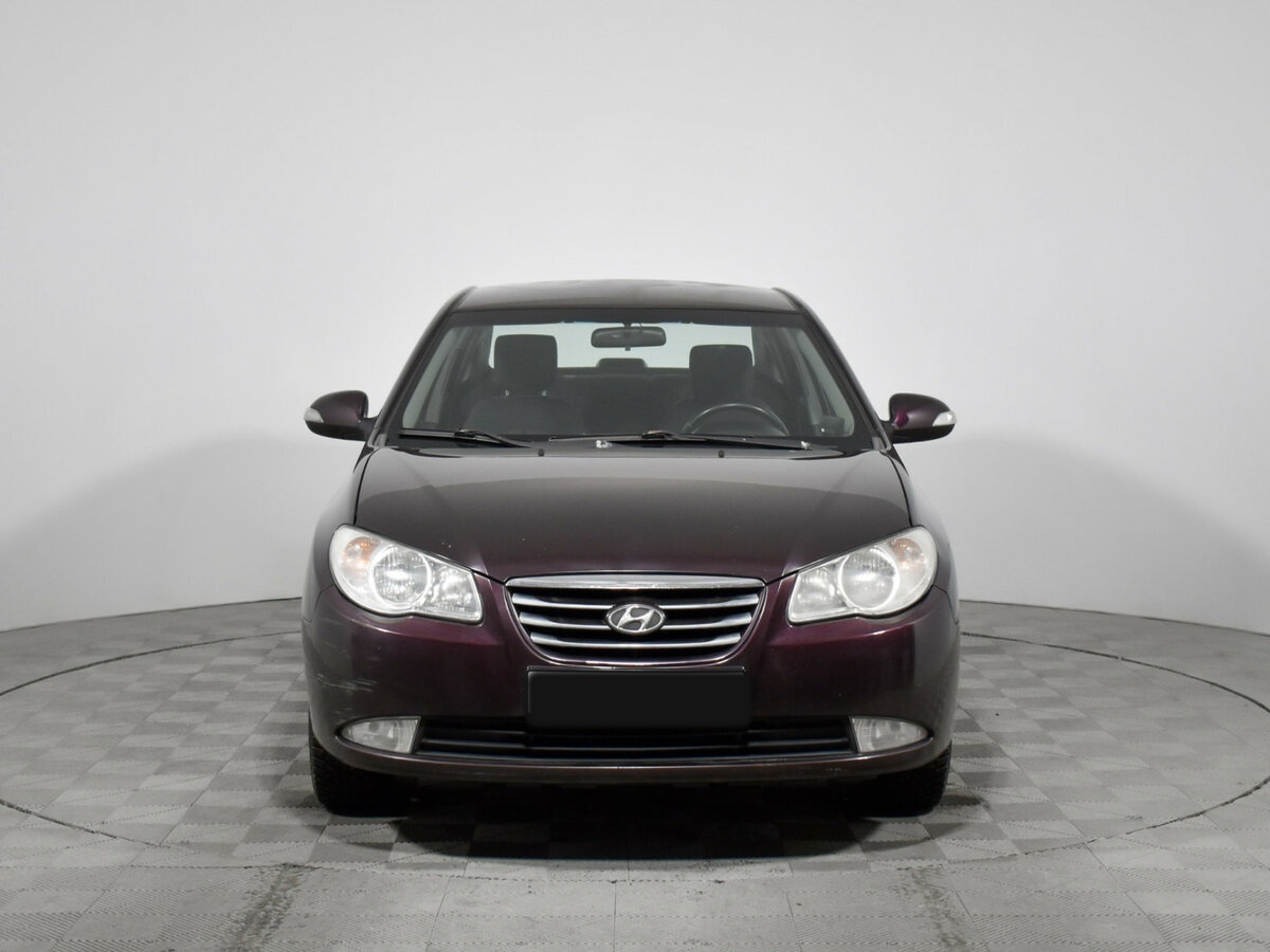 Hyundai Elantra с пробегом — 2011 год. Фото: #1