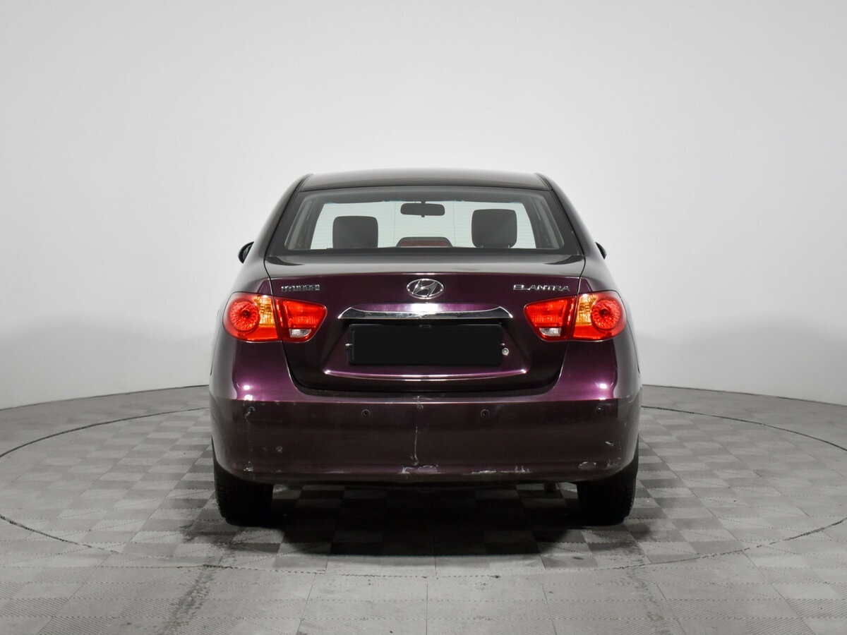 Hyundai Elantra с пробегом — 2011 год. Фото: #5