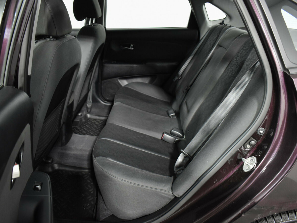 Hyundai Elantra с пробегом — 2011 год. Фото: #10